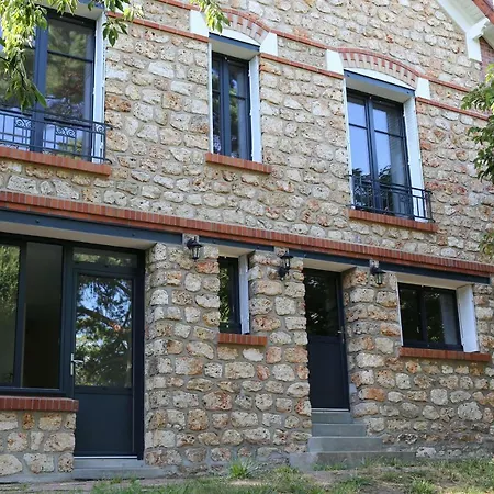 Apartment A La Meuliere D'orsay, Vue Sur La Vallee, Au Calme *